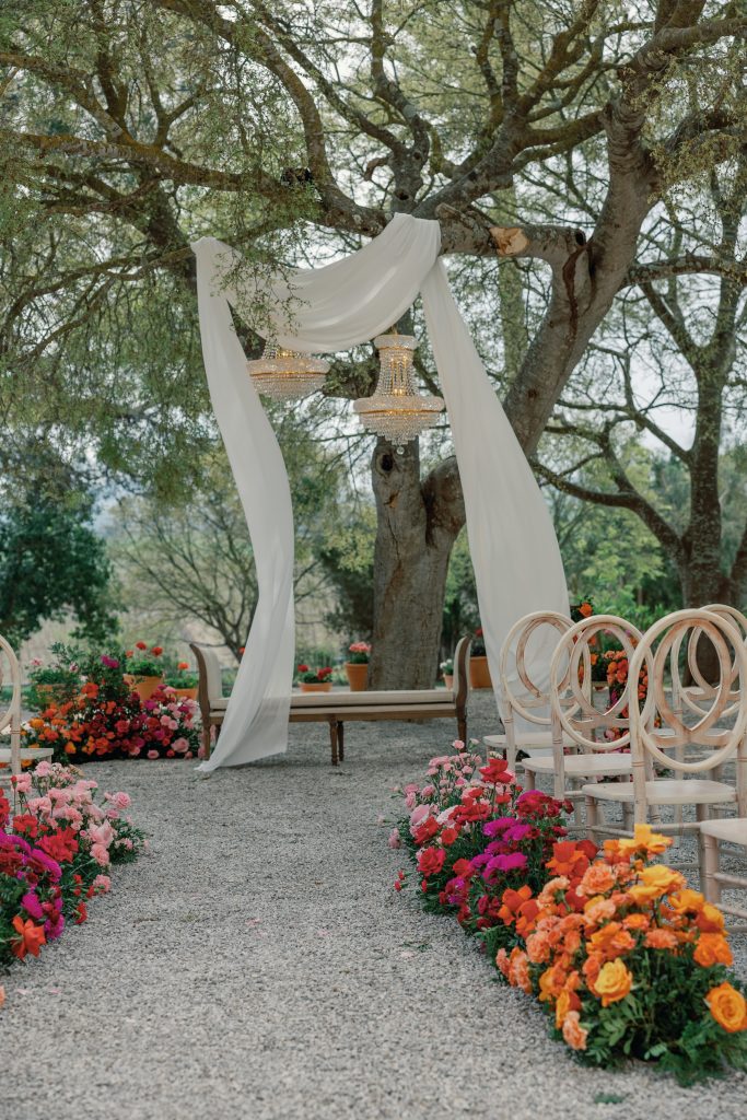 altar boda con flores, palma de mallorca